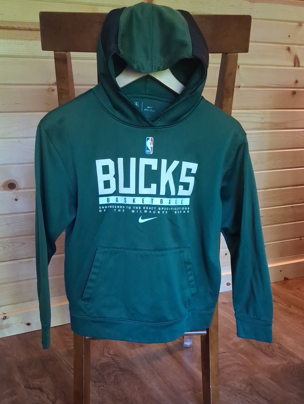 Nike Youth Milwaukee Bucks Pullover Hoodie
